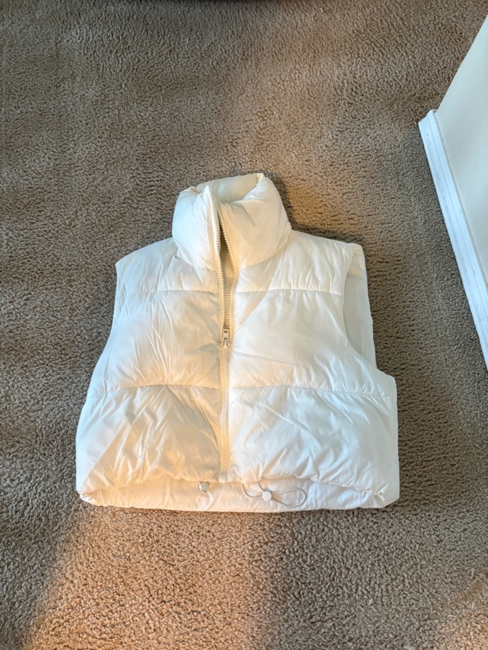 Amazon Women's White Puffer Vest with Stand Collar